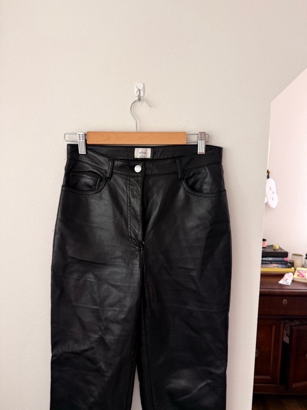 Aritzia Black Wilfred Melina Pants
